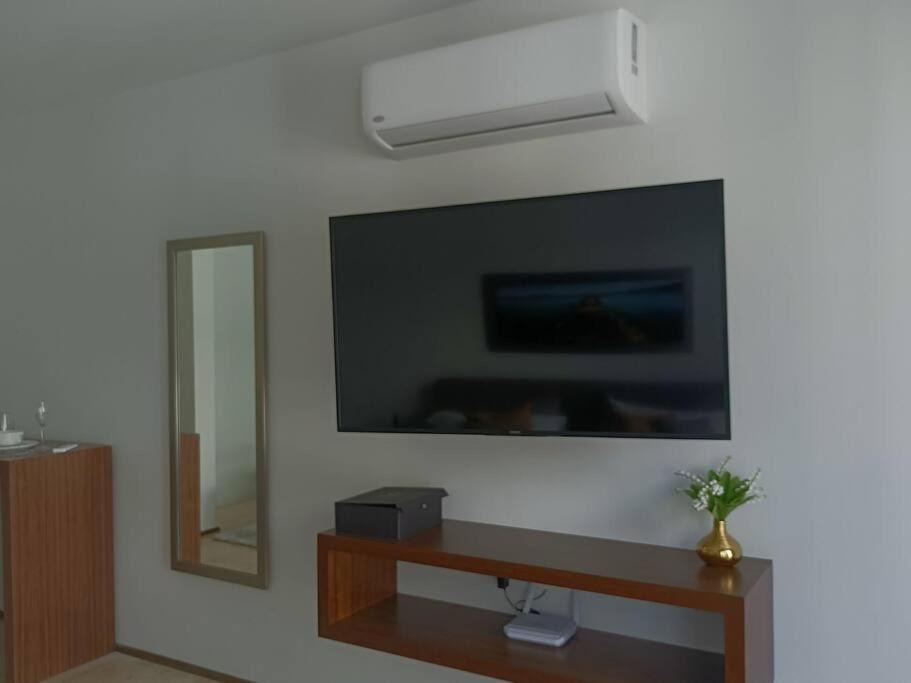 Menesse Mitdtown2 , Ave 25Th Apartman Playa del Carmen Kültér fotó